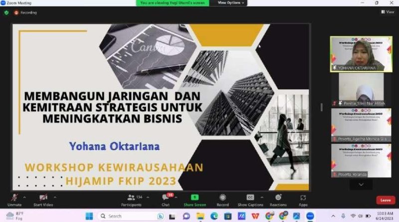 Pemateri menyempaikan materi kegiatan